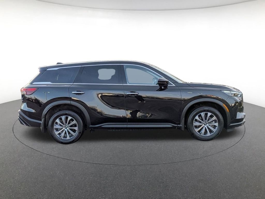 Used 2025 INFINITI QX60 Pure image 4