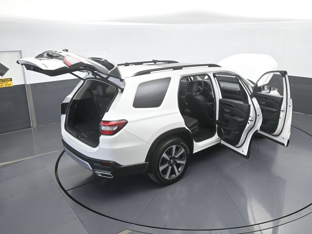 Used 2025 Honda Pilot Touring image 74