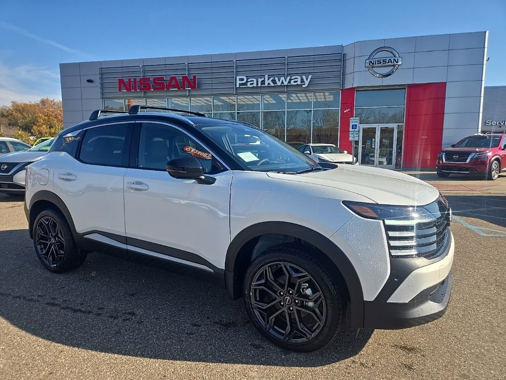 New 2026 Nissan Kicks SR w/ SR Premium Package