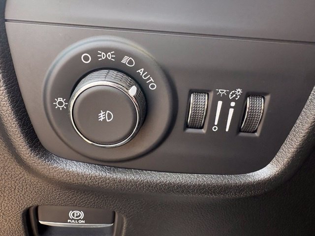 Used 2023 Jeep Grand Cherokee Limited AWD/4WD image 18