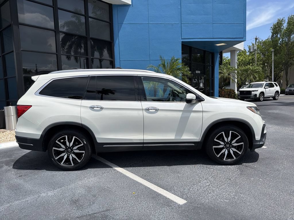 Certified 2019 Honda Pilot Touring image 9