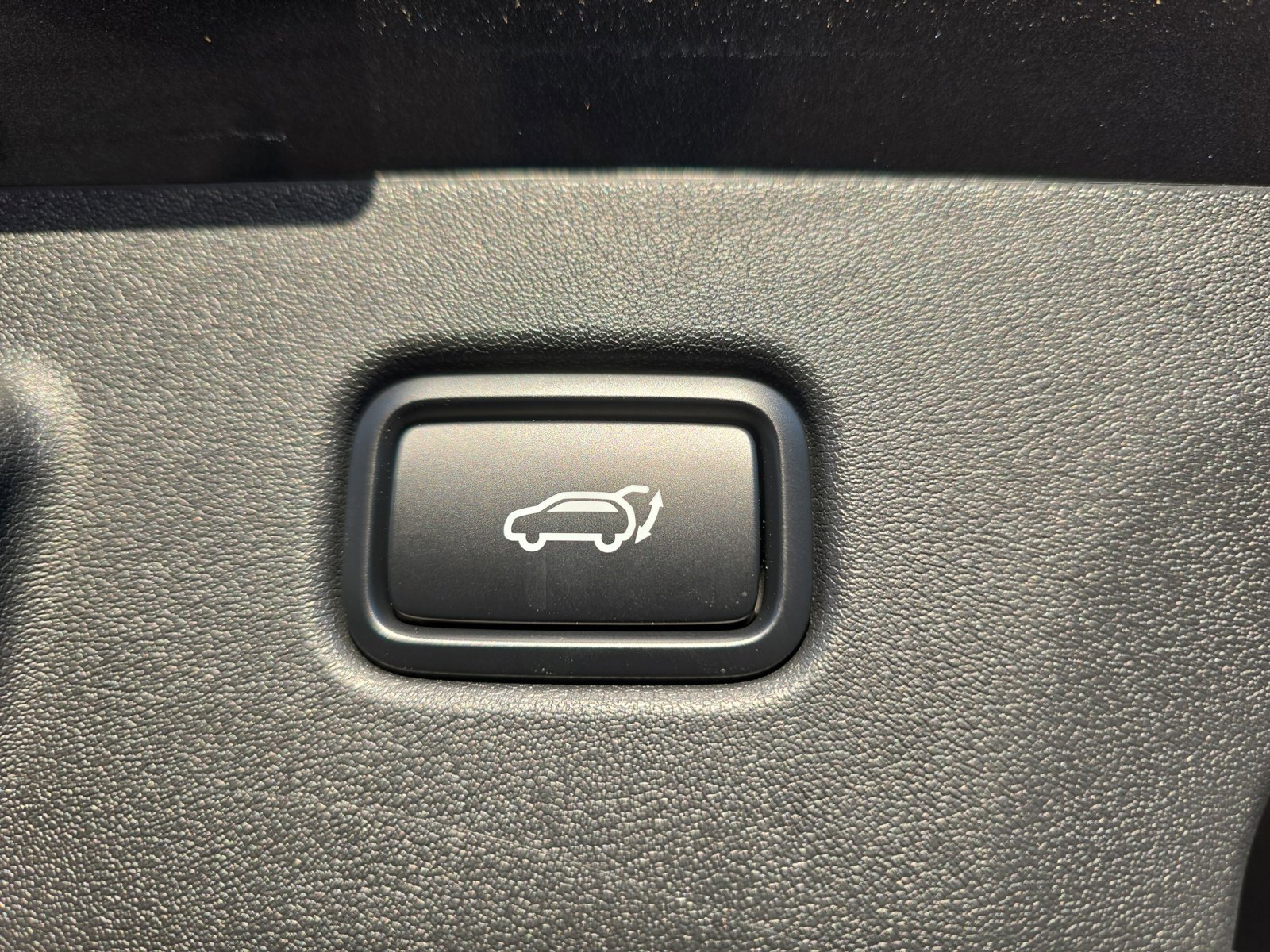 New 2025 Kia EV6 Wind image 13