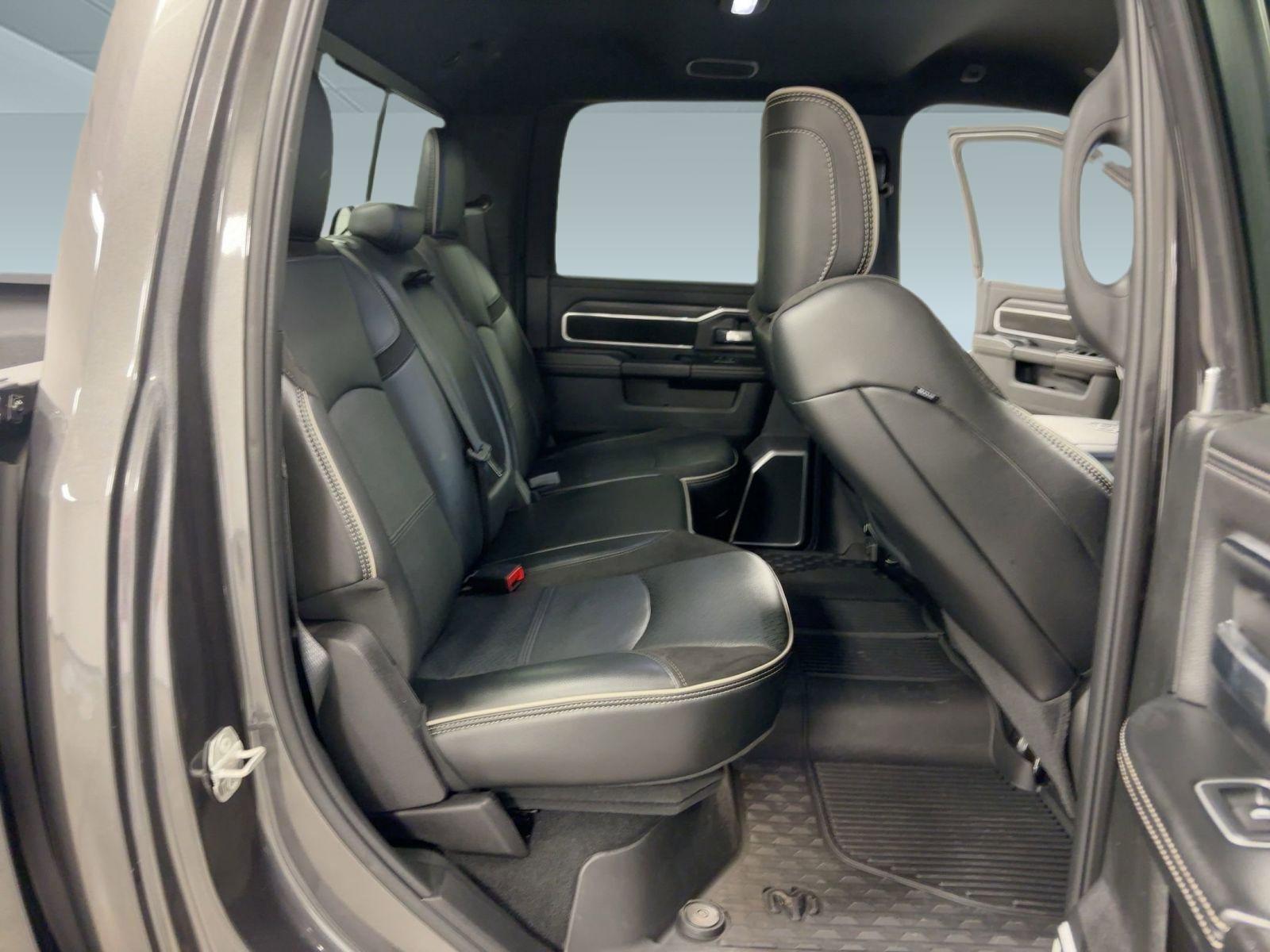 Used 2024 RAM 2500 Laramie w/ Night Edition image 30