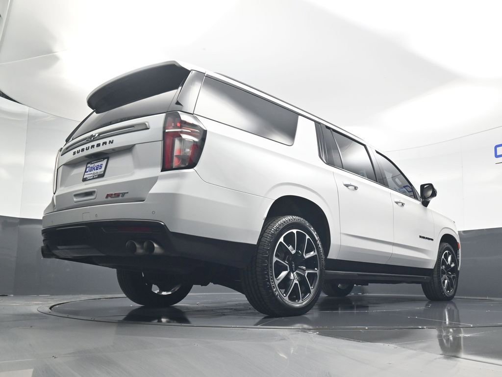 Used 2022 Chevrolet Suburban RST w/ Sport Performance Package AWD/4WD image 47
