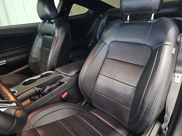 Used 2019 Ford Mustang GT Premium w/ Equipment Group 401A RWD image 39