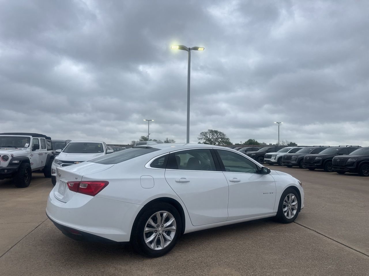 Used 2024 Chevrolet Malibu LT image 23