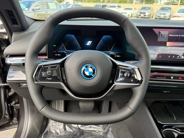 New 2026 BMW i5 eDrive40 w/ Premium Package image 21