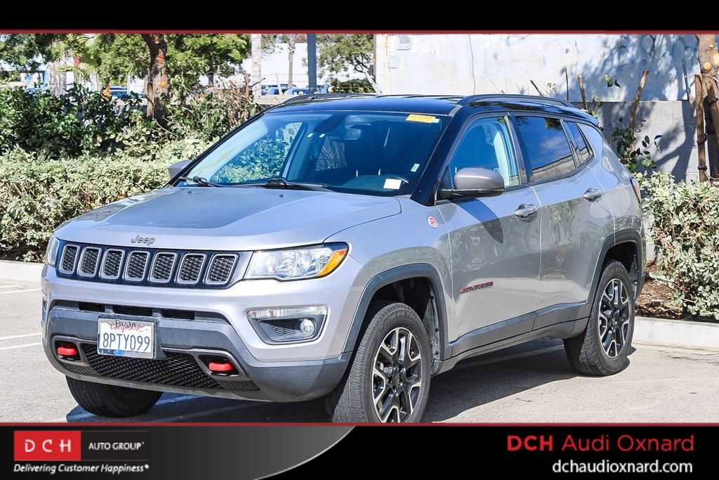 Used 2020 Jeep Compass Trailhawk AWD/4WD image 1