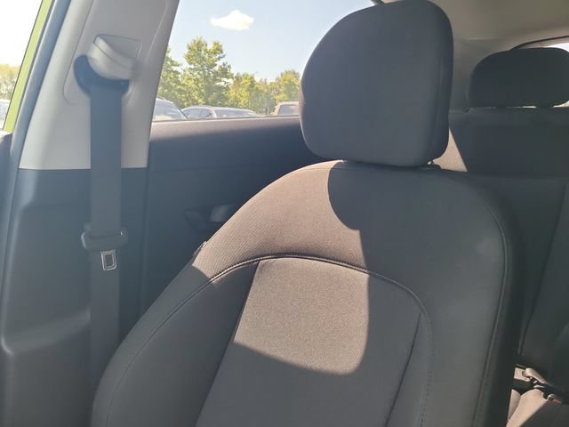Used 2025 Hyundai Kona SEL FWD image 28