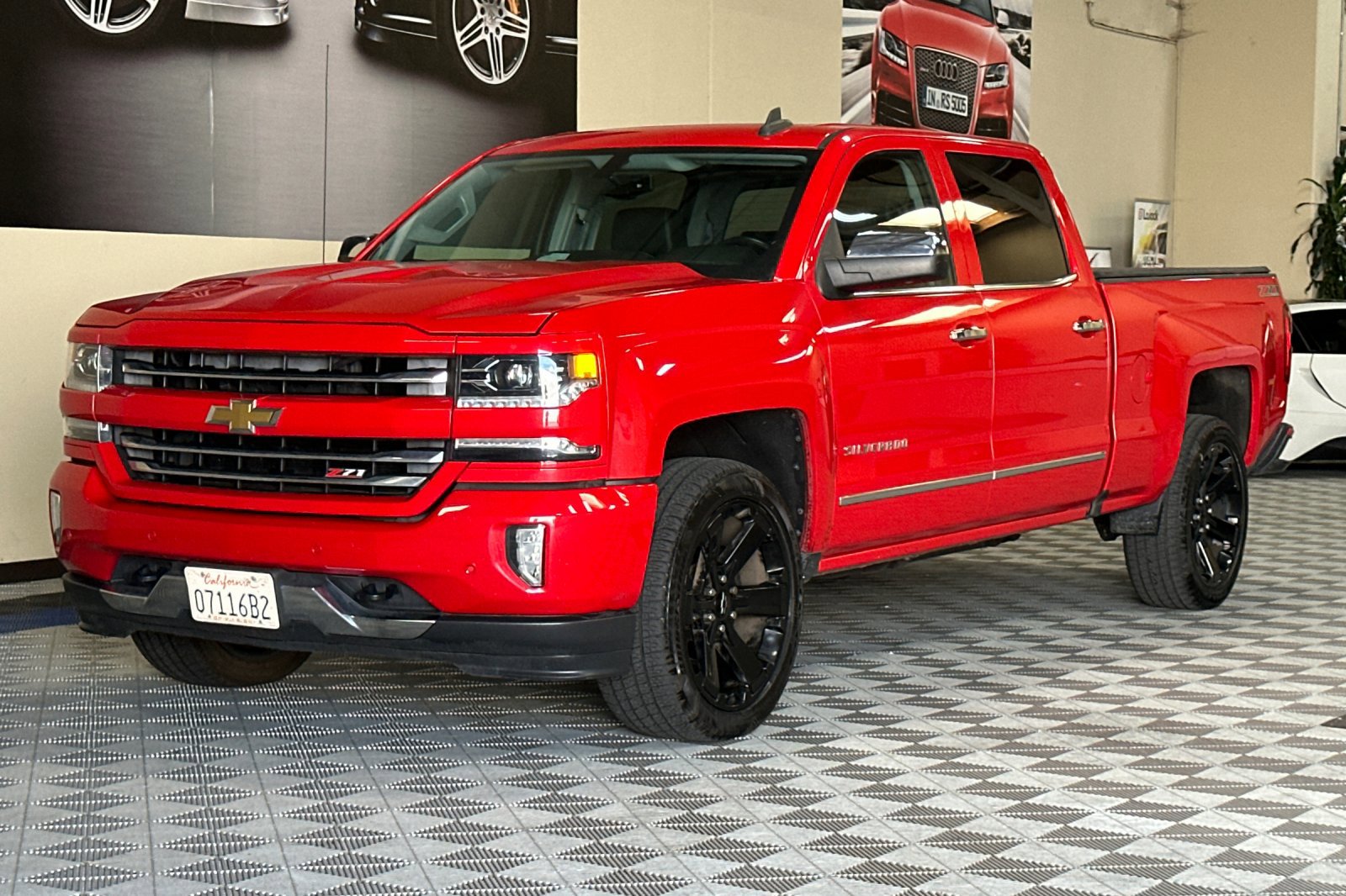Used 2016 Chevrolet Silverado 1500 LTZ Z71 w/ LTZ Plus Package image 8