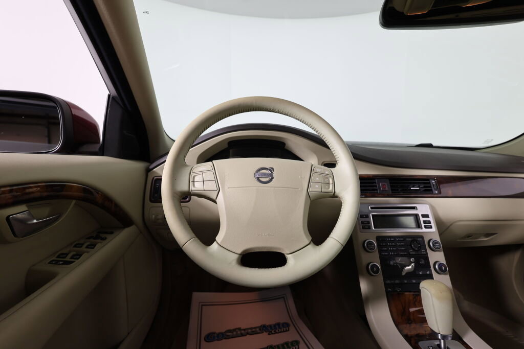 Used 2009 Volvo XC70 3.2 image 29