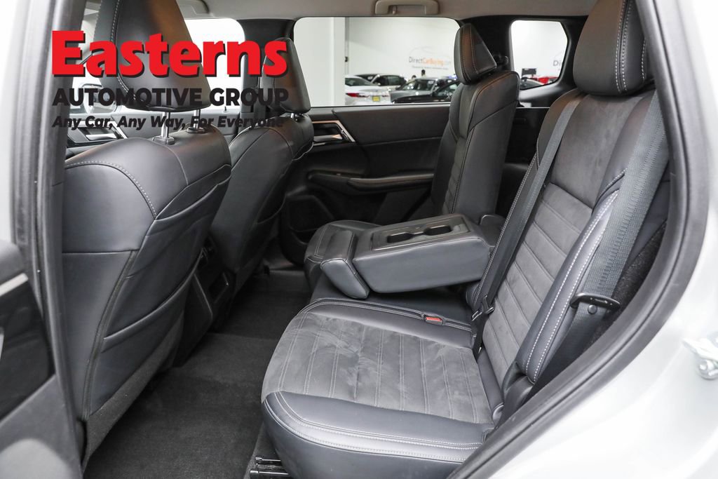 Used 2024 Mitsubishi Outlander SE image 20