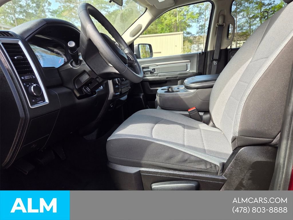 Used 2024 RAM 1500 Classic SLT image 5