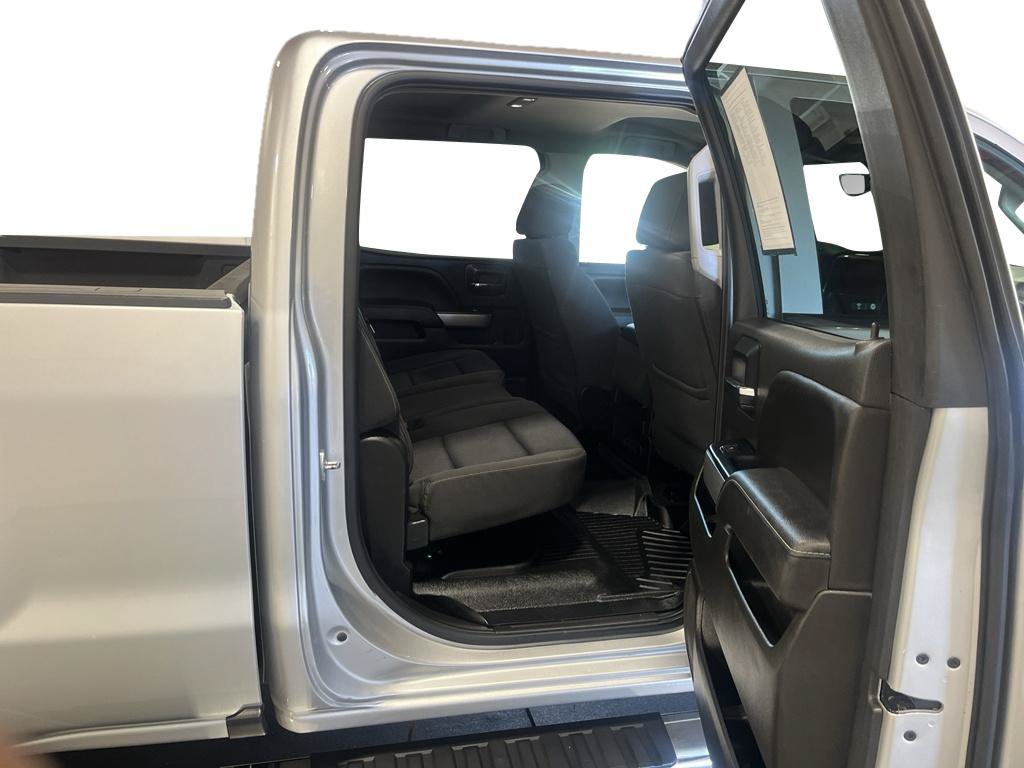 Certified 2018 Chevrolet Silverado 1500 LT w/ All Star Edition AWD/4WD image 18