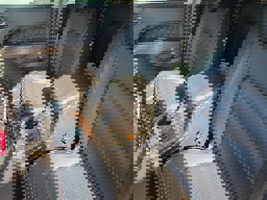 Used 2022 GMC Canyon Denali image 17