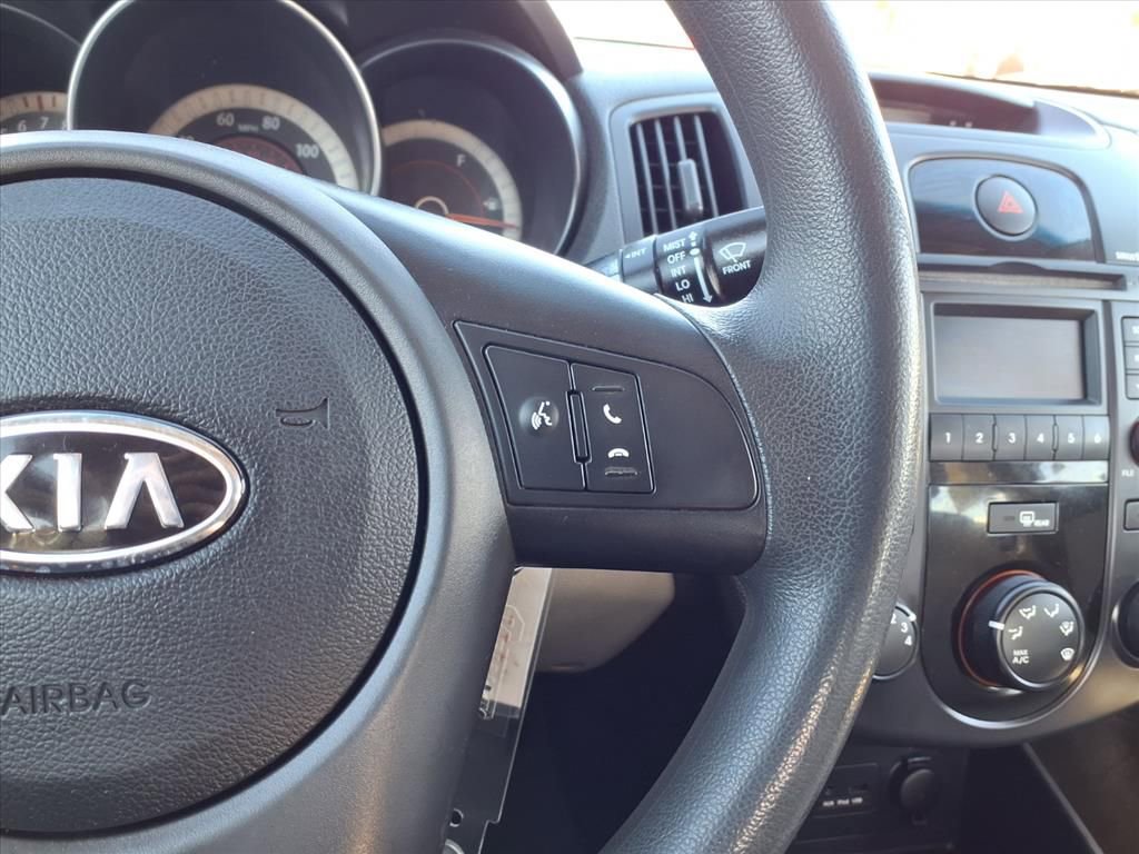 Used 2011 Kia Forte LX image 17
