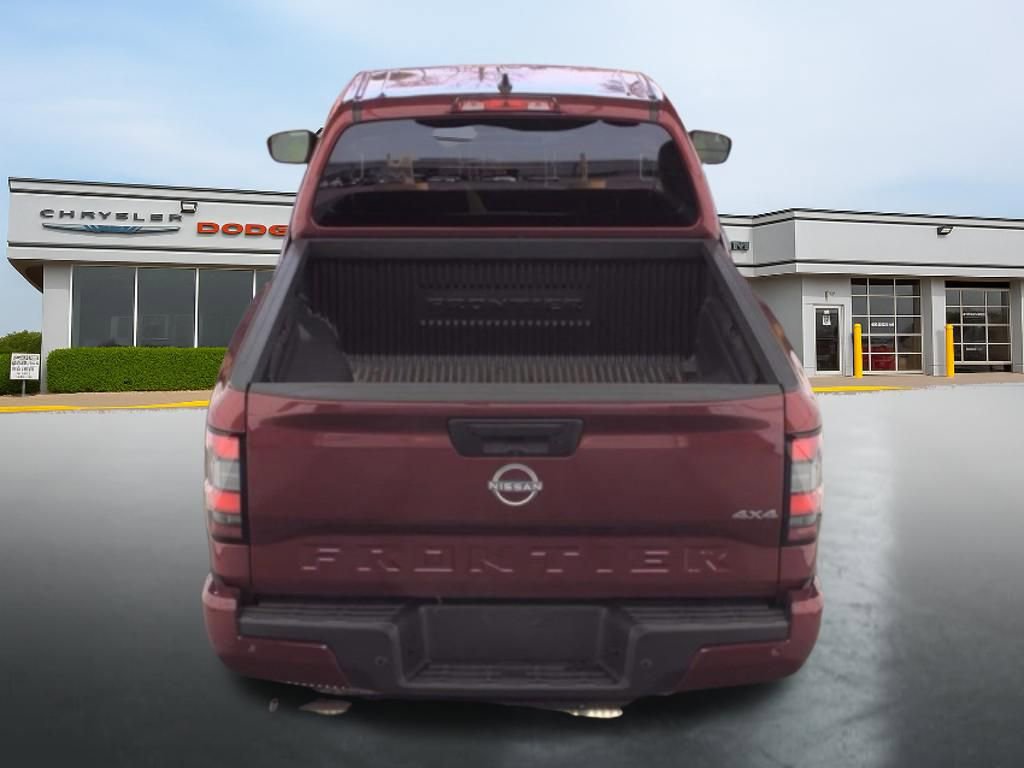 Used 2025 Nissan Frontier SV image 6
