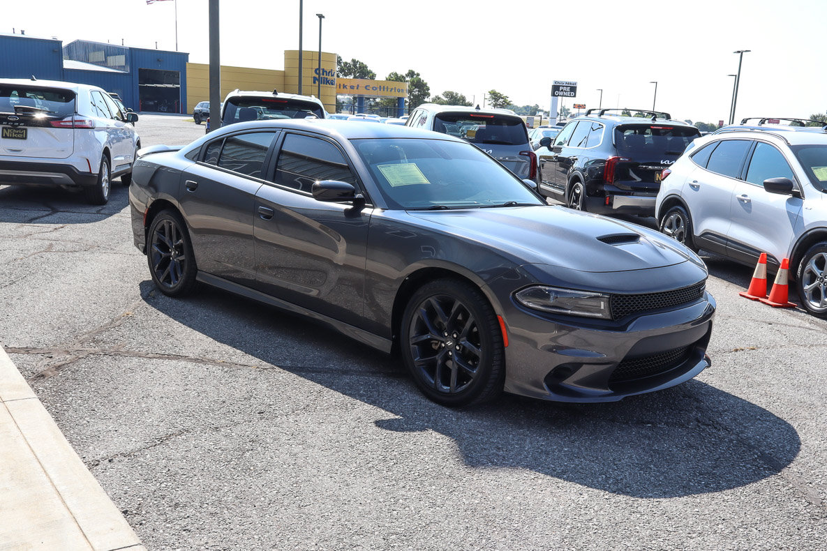 Used 2022 Dodge Charger GT w/ Blacktop Package RWD image 3