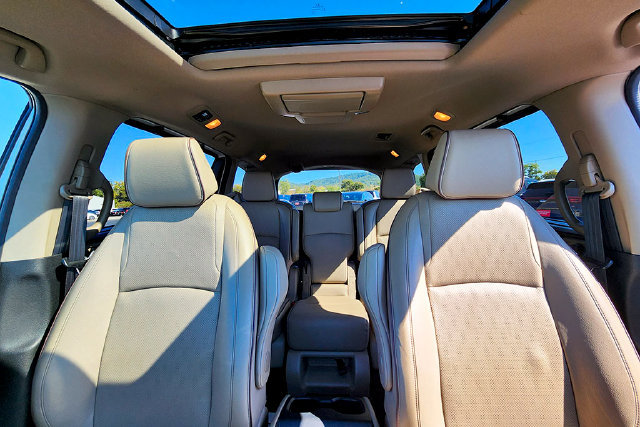Used 2023 Honda Odyssey Elite image 20