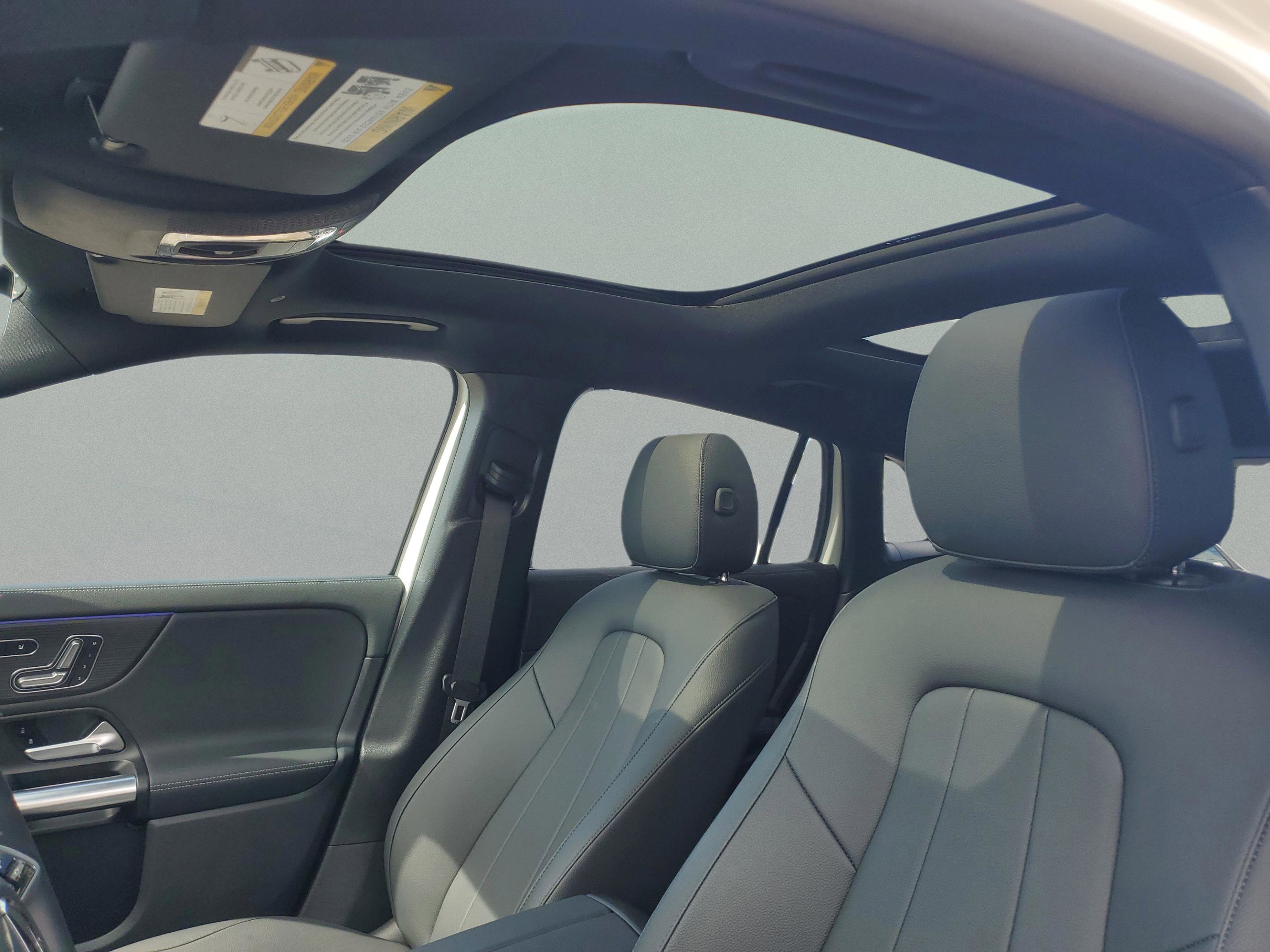 Certified 2025 Mercedes-Benz GLA 250 image 24