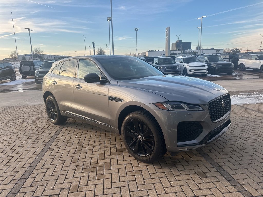 Certified 2026 Jaguar F-PACE R-Dynamic S image 7