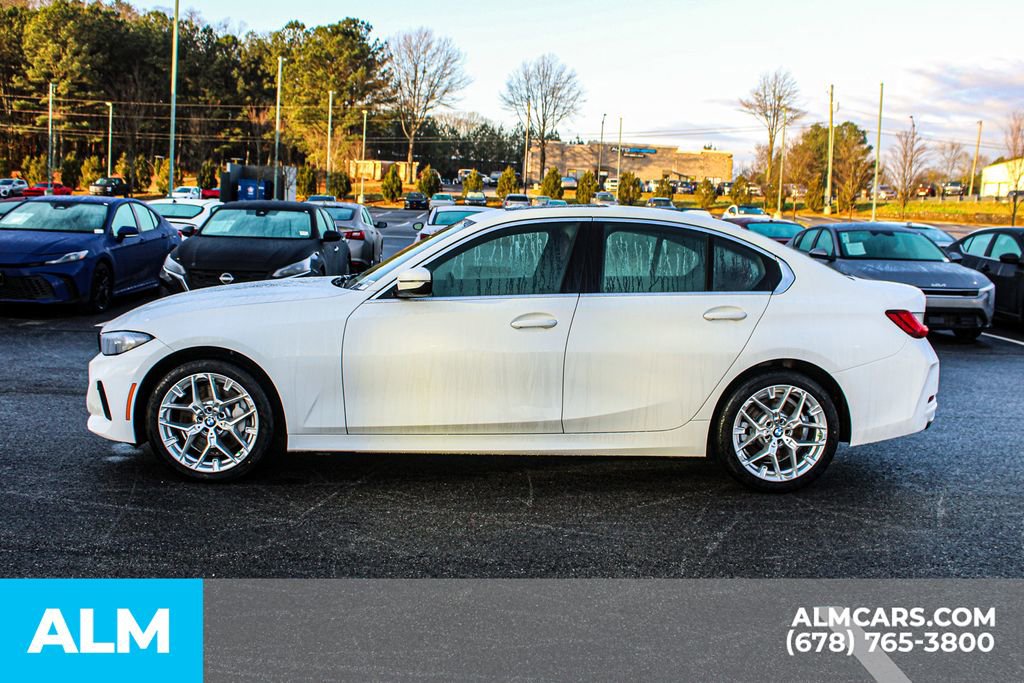 Used 2025 BMW 330i xDrive Sedan AWD/4WD image 7
