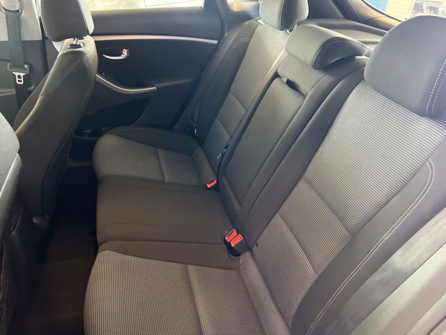 Used 2013 Hyundai Elantra GT FWD image 5