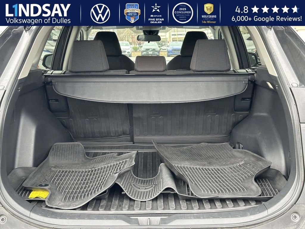 Used 2023 Toyota RAV4 LE image 14