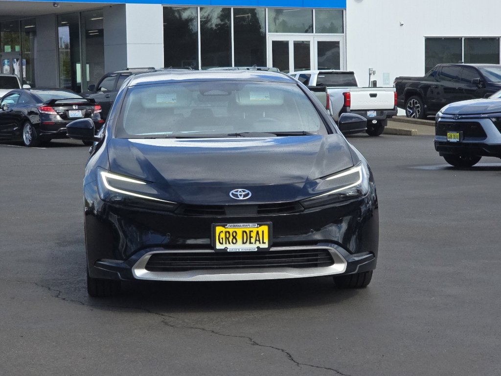 Used 2023 Toyota Prius Prime image 3
