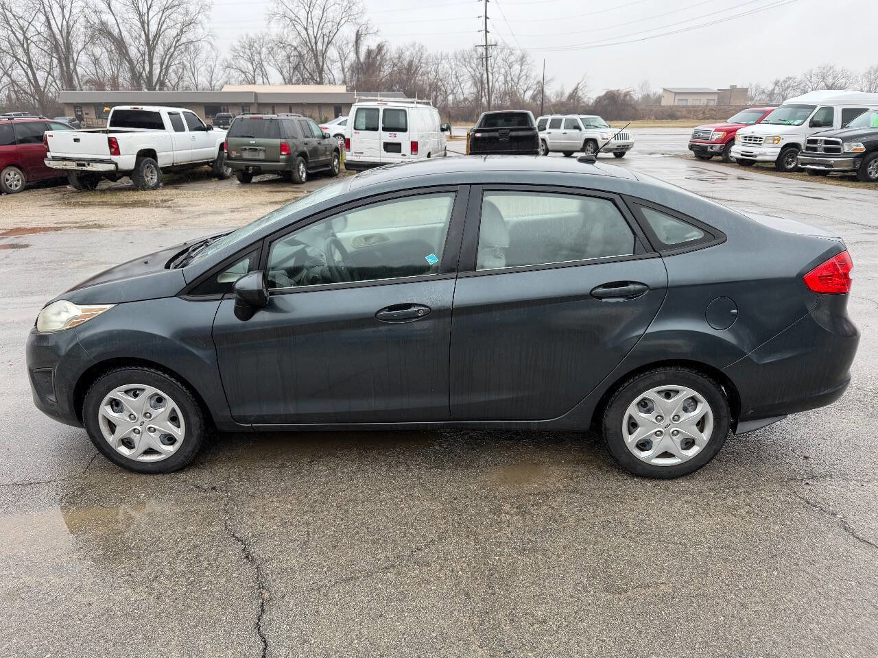 Used 2011 Ford Fiesta S image 12