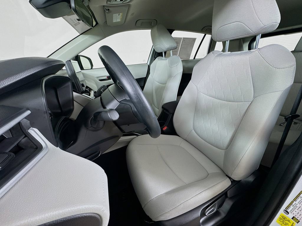 Certified 2025 Toyota Corolla Cross L image 12