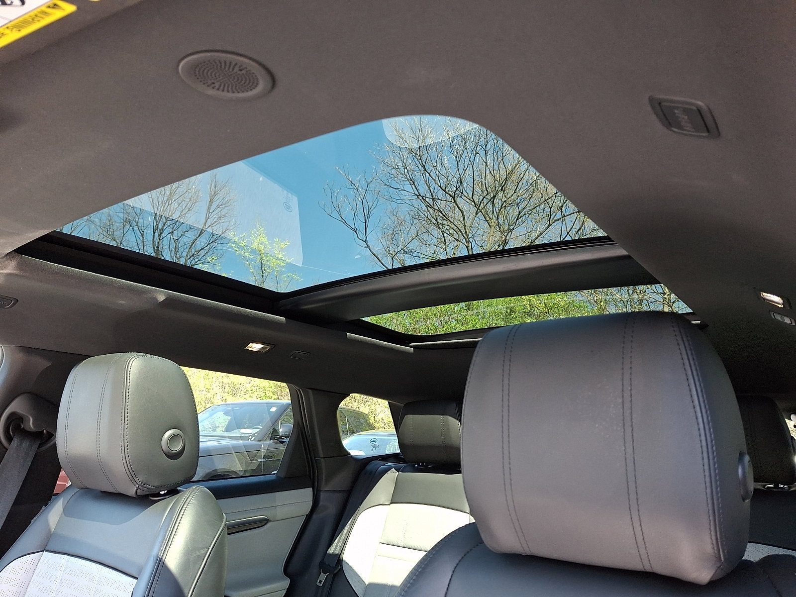 Used 2021 Land Rover Range Rover Evoque R-Dynamic HSE AWD/4WD image 14