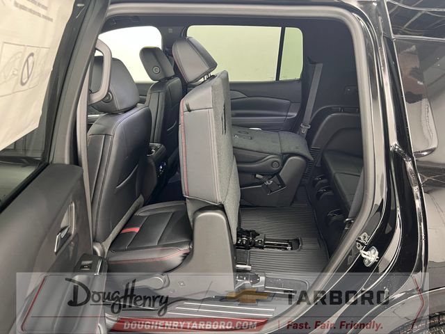 New 2026 Chevrolet Traverse RS w/ LPO, Floor Liner Package AWD/4WD image 39