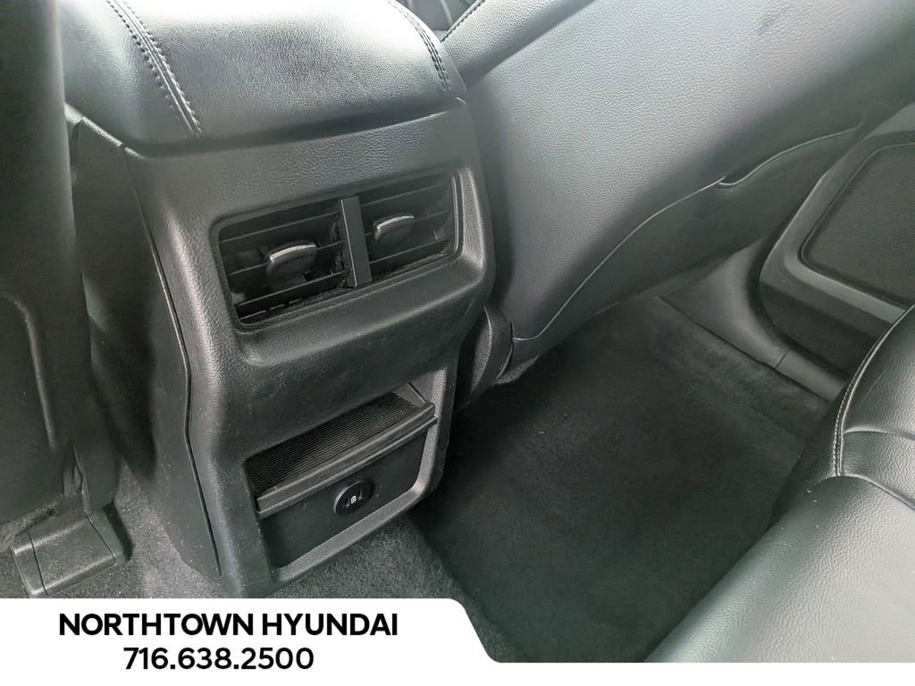 Used 2023 Ford Edge SEL image 30