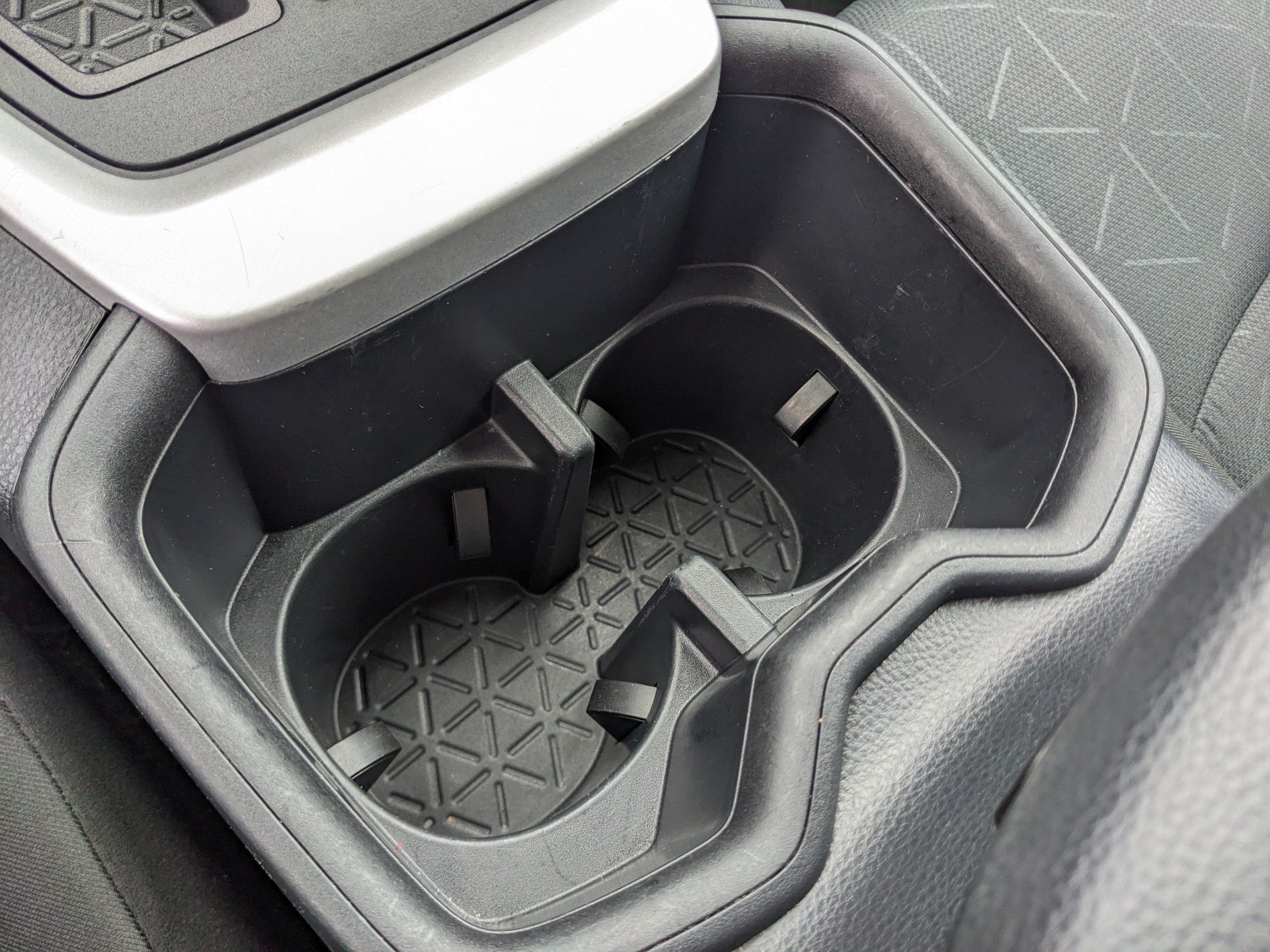 Used 2025 Toyota RAV4 XLE FWD image 26