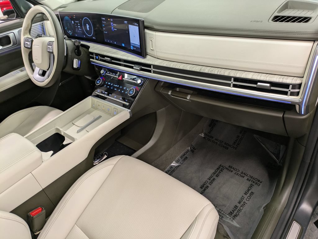 Used 2025 Hyundai Santa Fe Calligraphy AWD/4WD image 29