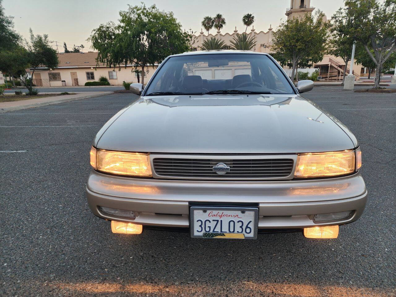 Used 1994 Nissan Maxima SE image 4