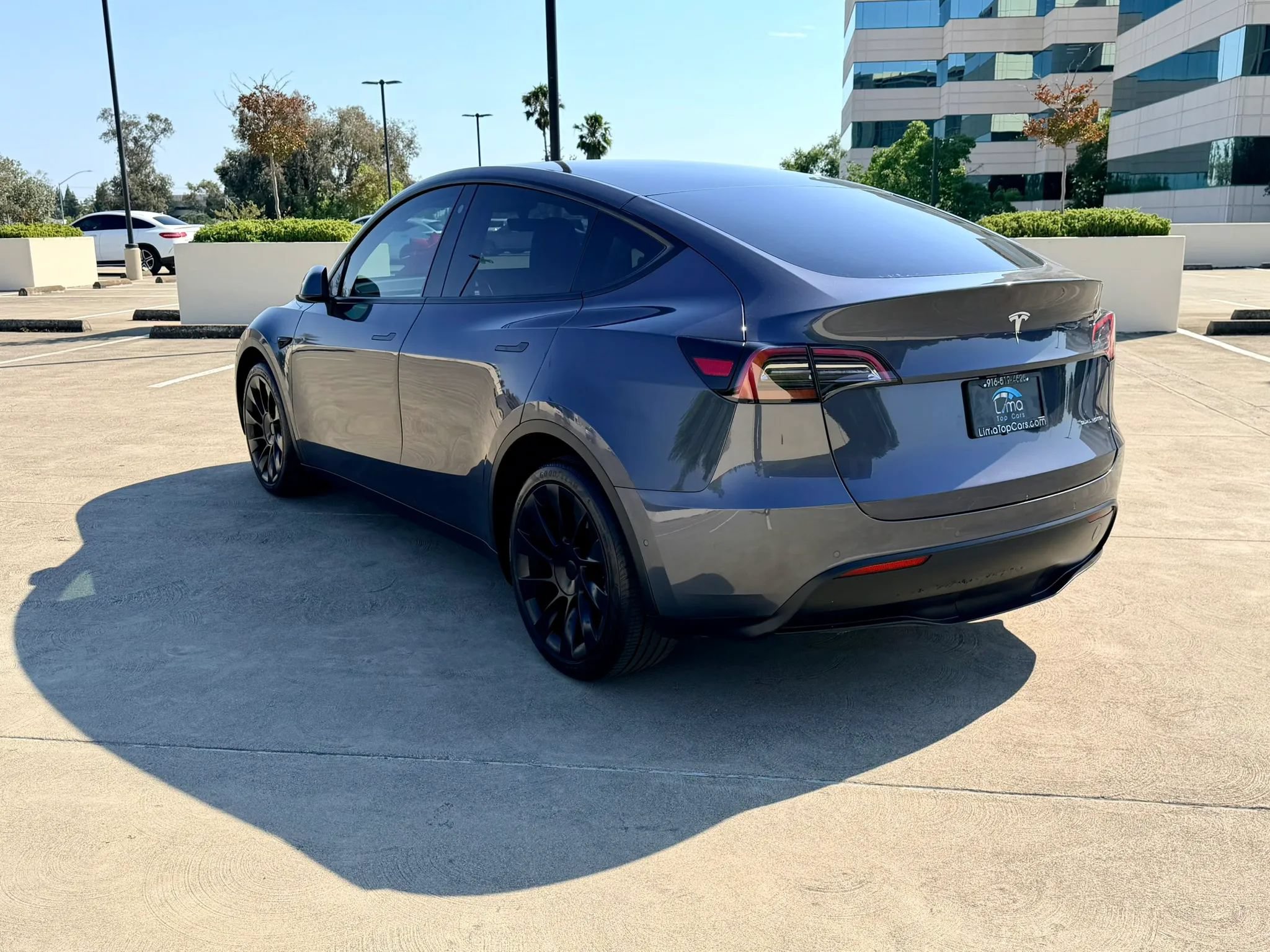 Used 2023 Tesla Model Y Long Range AWD/4WD image 9