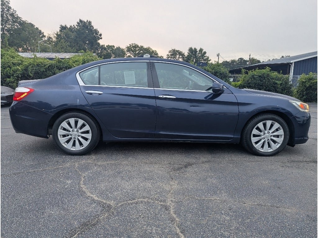 Used 2015 Honda Accord EX-L image 2