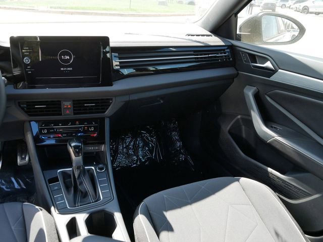 New 2025 Volkswagen Jetta Sport image 10