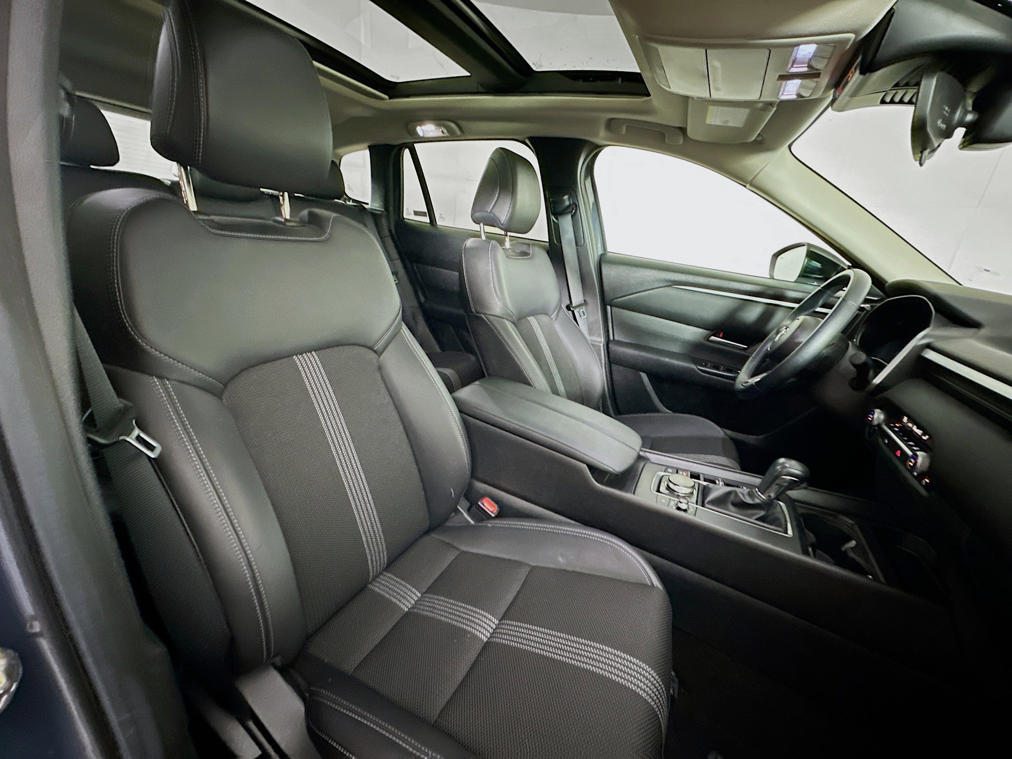 Used 2025 MAZDA CX-50 AWD 2.5 S w/ Premium Package image 30