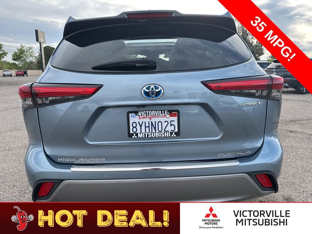 Used 2021 Toyota Highlander Platinum FWD image 6