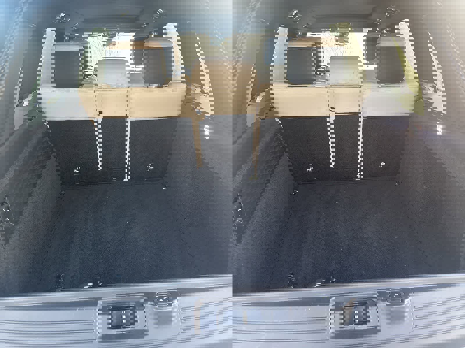 Used 2021 Land Rover Range Rover image 11