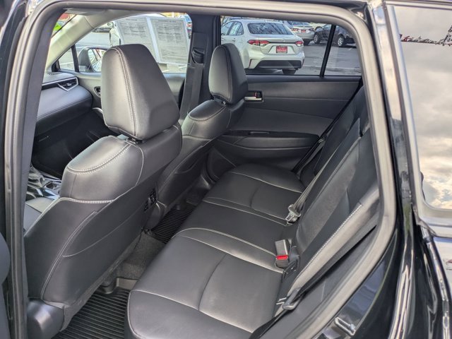 Used 2024 Toyota Corolla Cross XLE image 14