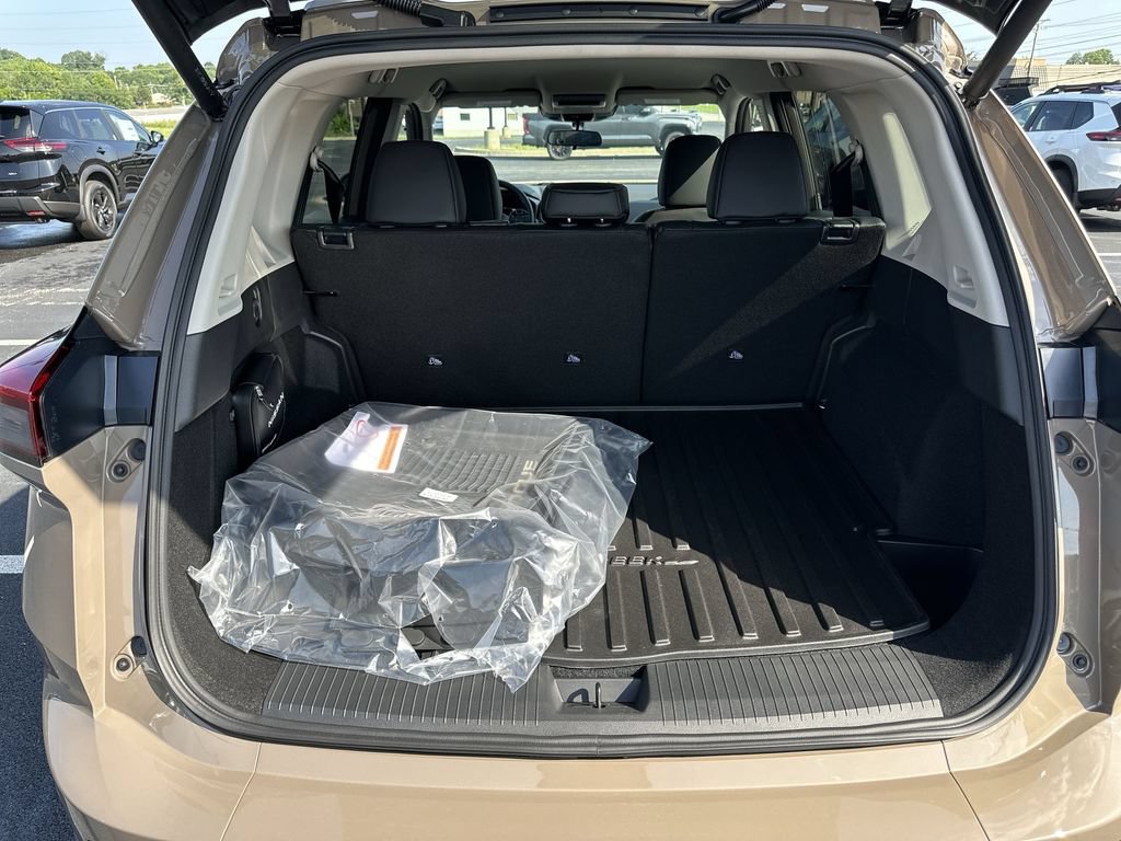 New 2026 Nissan Rogue SV AWD/4WD image 28