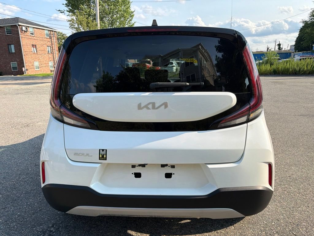 Certified 2023 Kia Soul LX w/ Option Group 015 FWD image 6