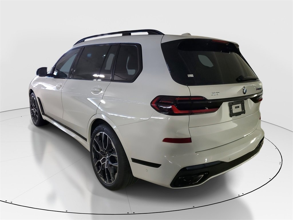 New 2026 BMW X7 M60i w/ M Sport Professional Package image 4