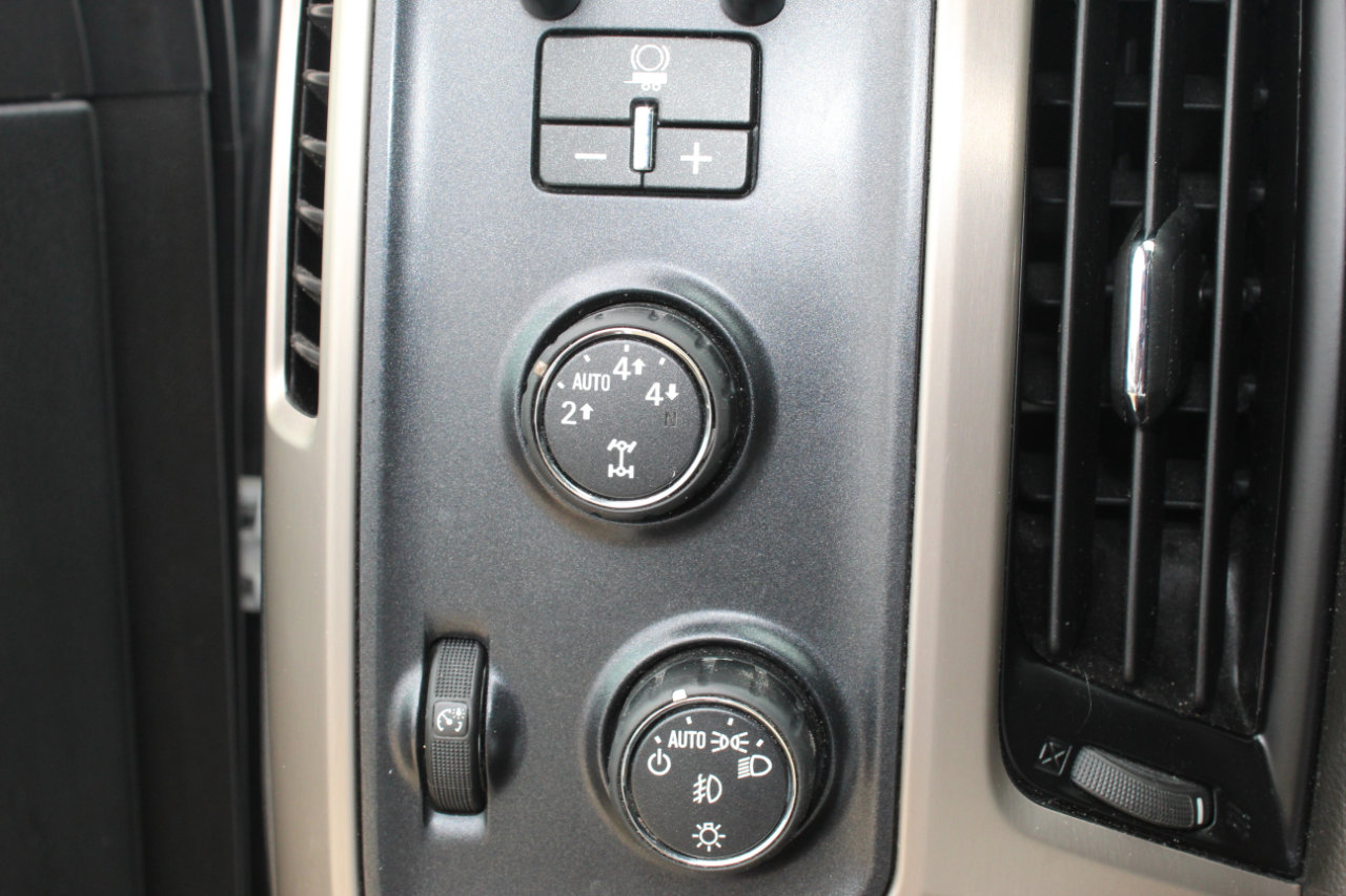 Used 2016 GMC Sierra 1500 Denali w/ Enhanced Driver Alert Package image 27