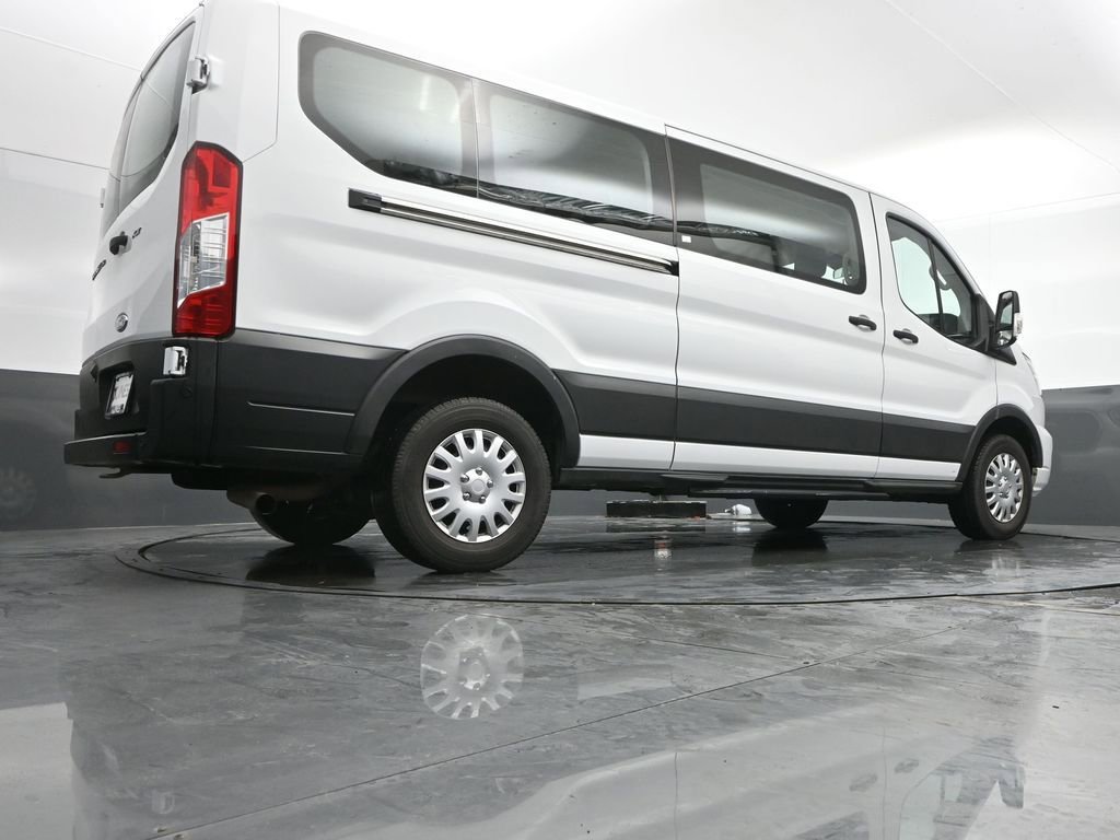 Used 2023 Ford Transit 350 XLT image 41
