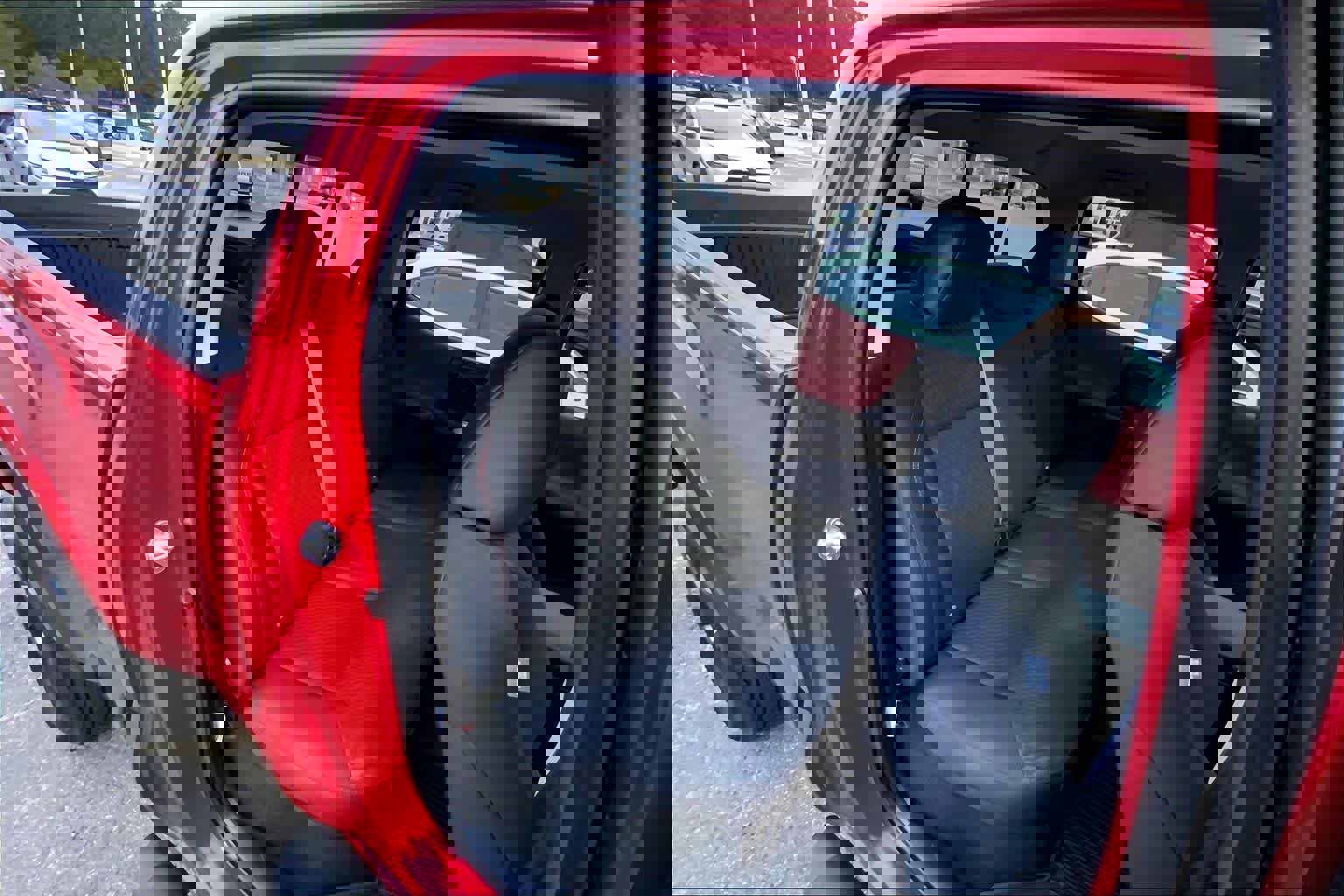 Used 2023 Toyota Tacoma SR5 w/ Technology Package image 19